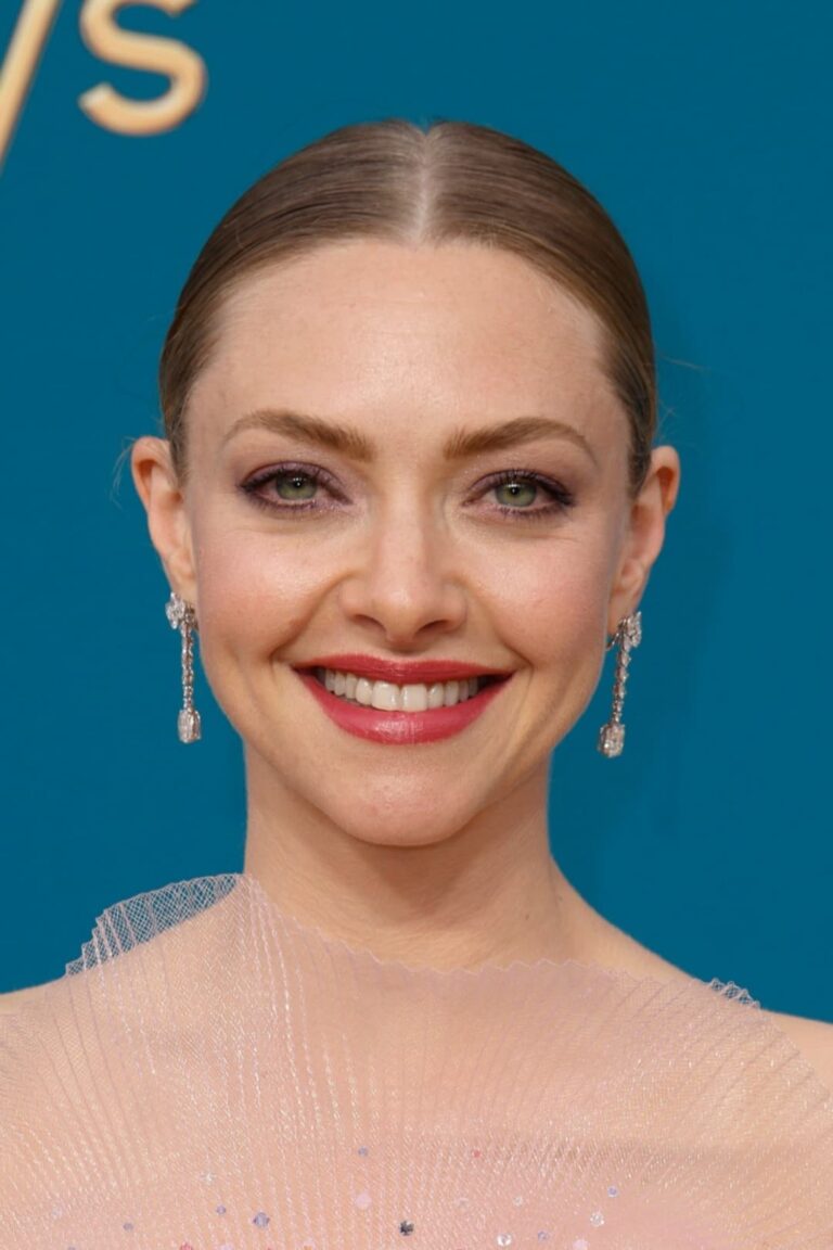 amanda-seyfried-interesting-facts-age-net-worth-biography-wiki-tnhrce