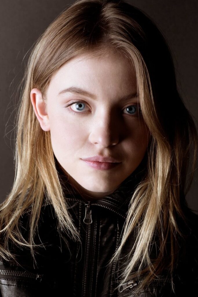Sydney Sweeney Age, Facts, Networth, Spouce, Biography - TNHRCE