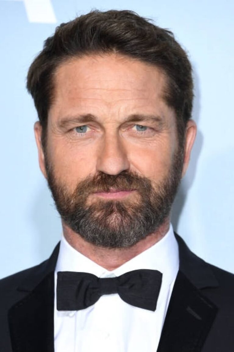 Gerard Butler Age, GF, Wife, Movies, Net Worth, Height, Bio - TNHRCE